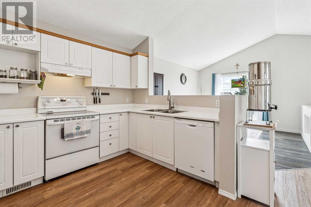 Single Family House Bi-level for Sale in  Citadel Forest Close NW Citadel Calgary 