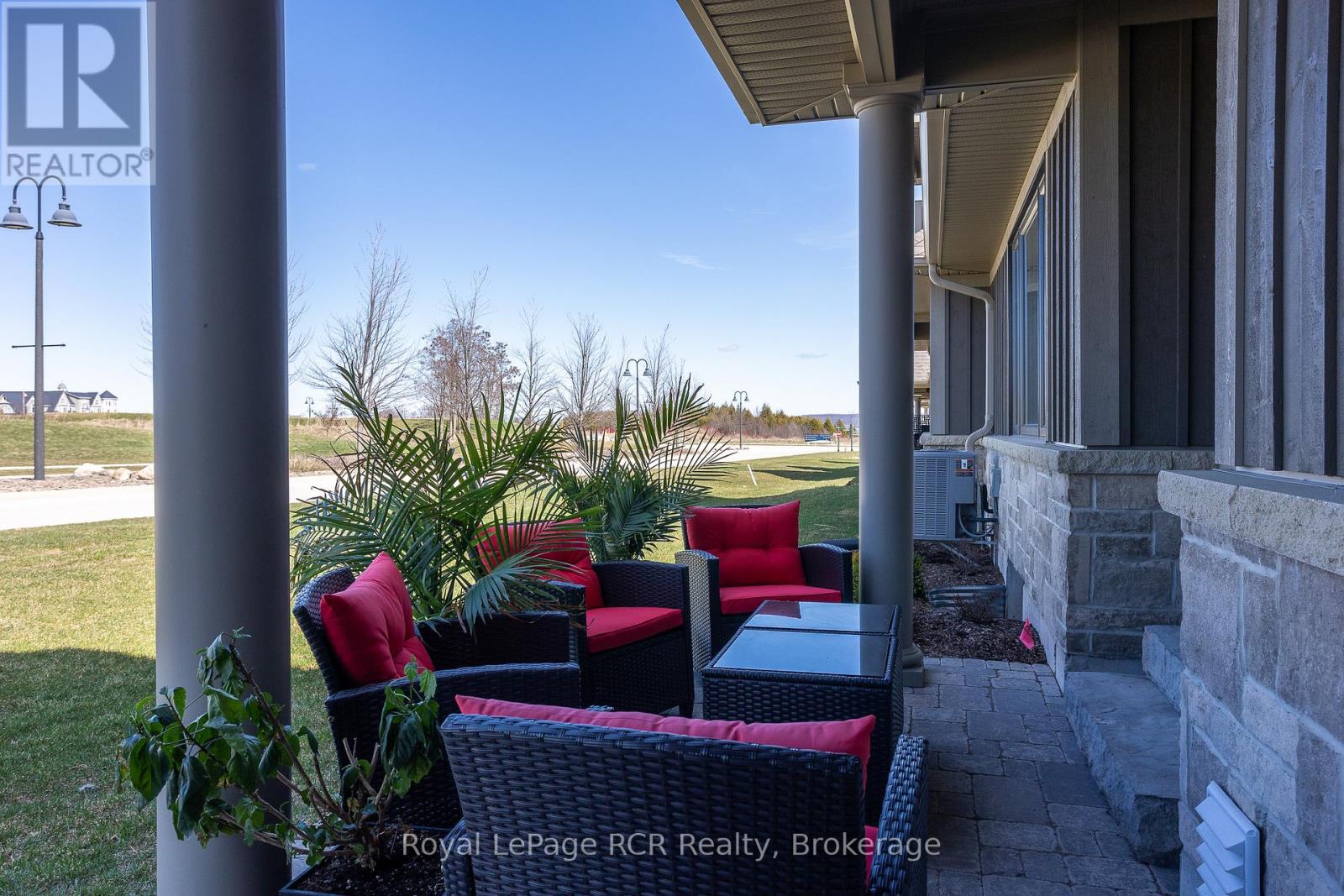 Photo 9 of 133 Hawthorn Crescent, Georgian Bluffs ON