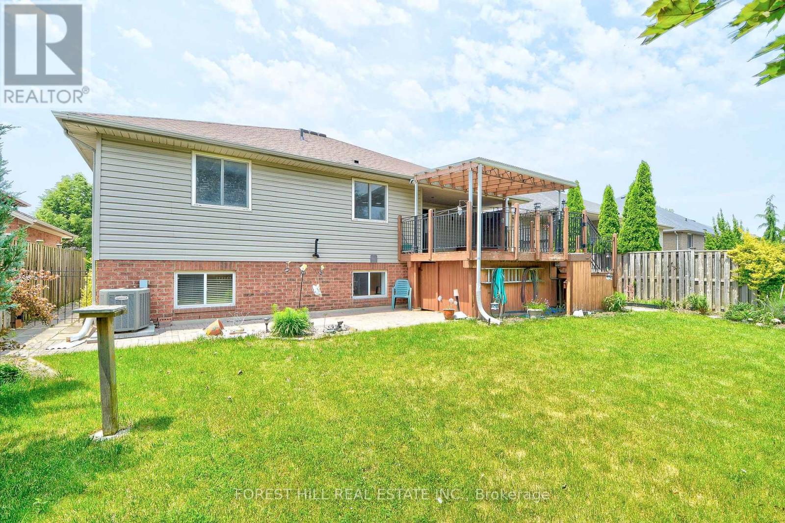 Photo 3 of 1614 Morningstar Avenue, Windsor ON