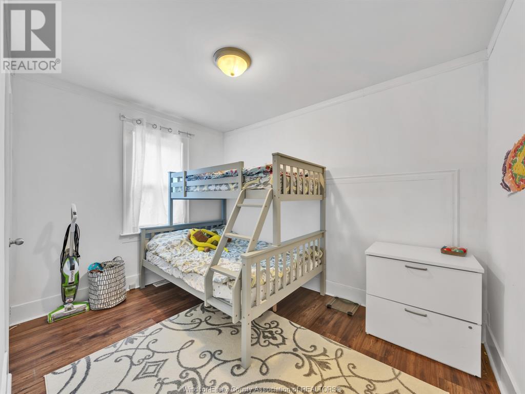 Photo 10 of 834 Ford Boulevard, Windsor ON