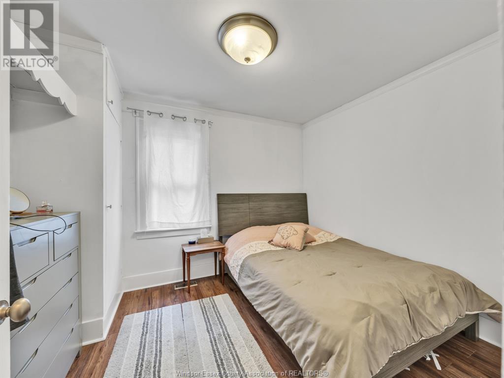 Photo 12 of 834 Ford Boulevard, Windsor ON
