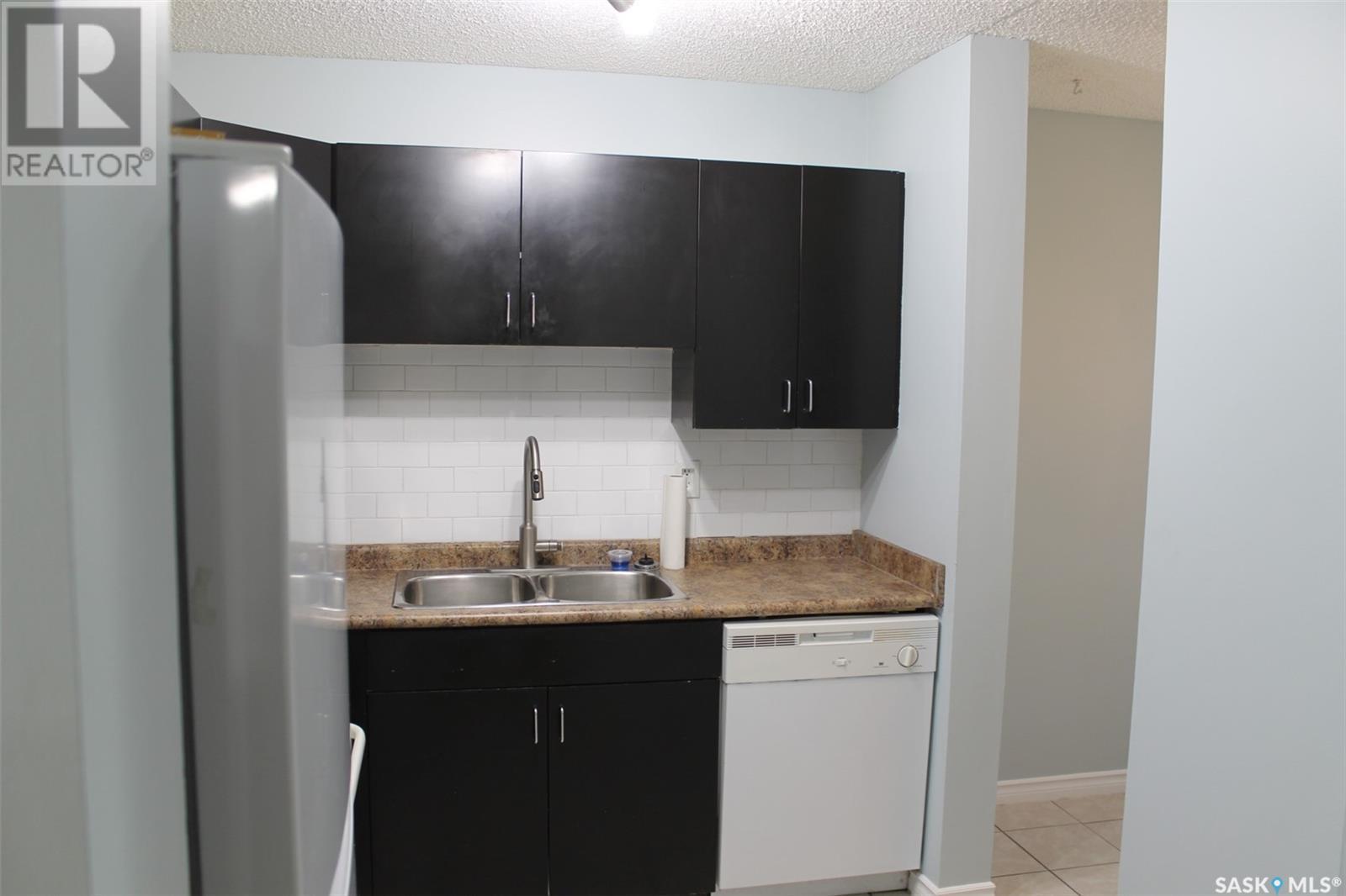 Single Family House Low rise for Sale in   Tait CRESCENT Saskatoon 