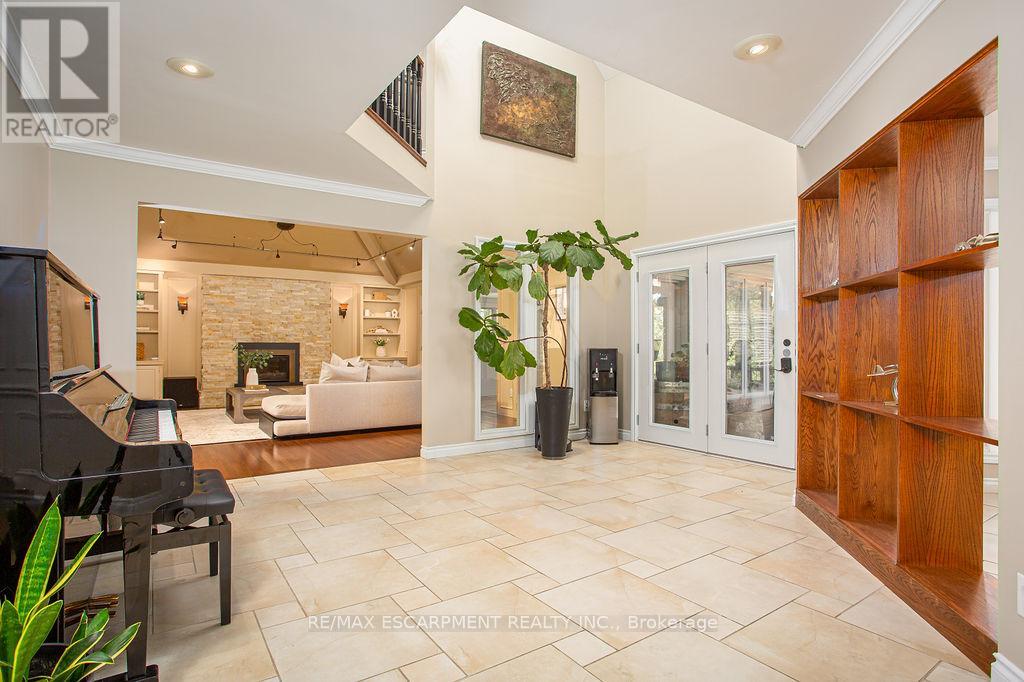 Photo 17 of 27 Blackberry Place, Hamilton ON
