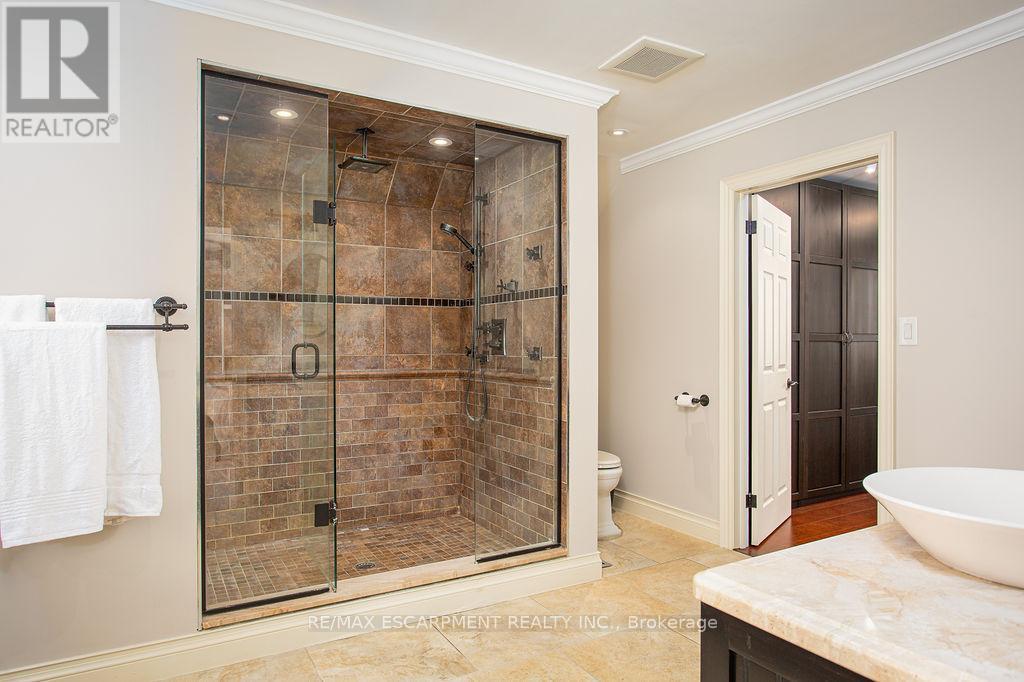 Photo 50 of 27 Blackberry Place, Hamilton ON