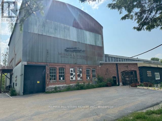 Photo 4 of 101 Entrance Drive, Bracebridge ON