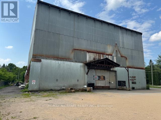 Photo 5 of 101 Entrance Drive, Bracebridge ON