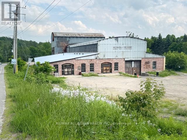 Photo 8 of 101 Entrance Drive, Bracebridge ON