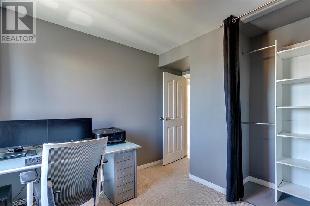 Single Family House for Sale in   A Street SW Bankview Calgary 