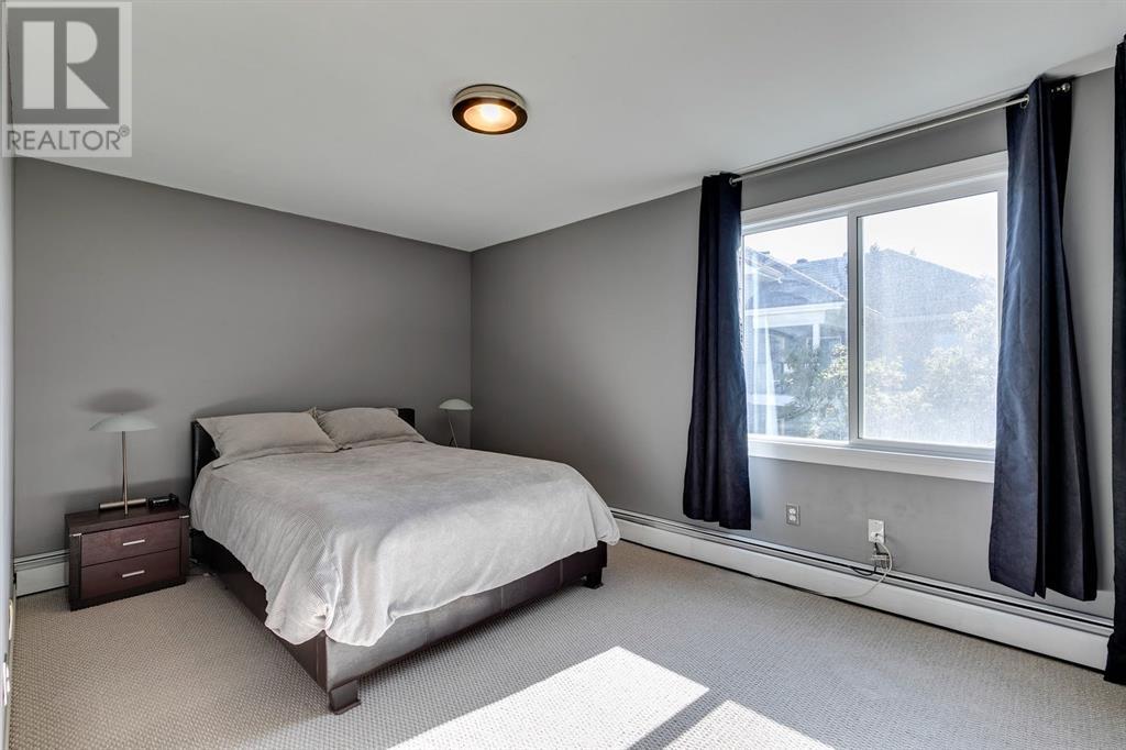 Single Family House for Sale in   A Street SW Bankview Calgary 