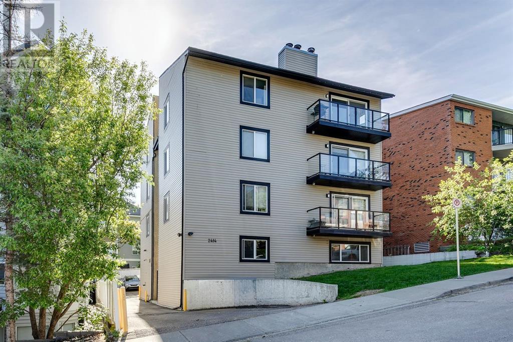 32, 2414 14A Street SW, Calgary, Alberta