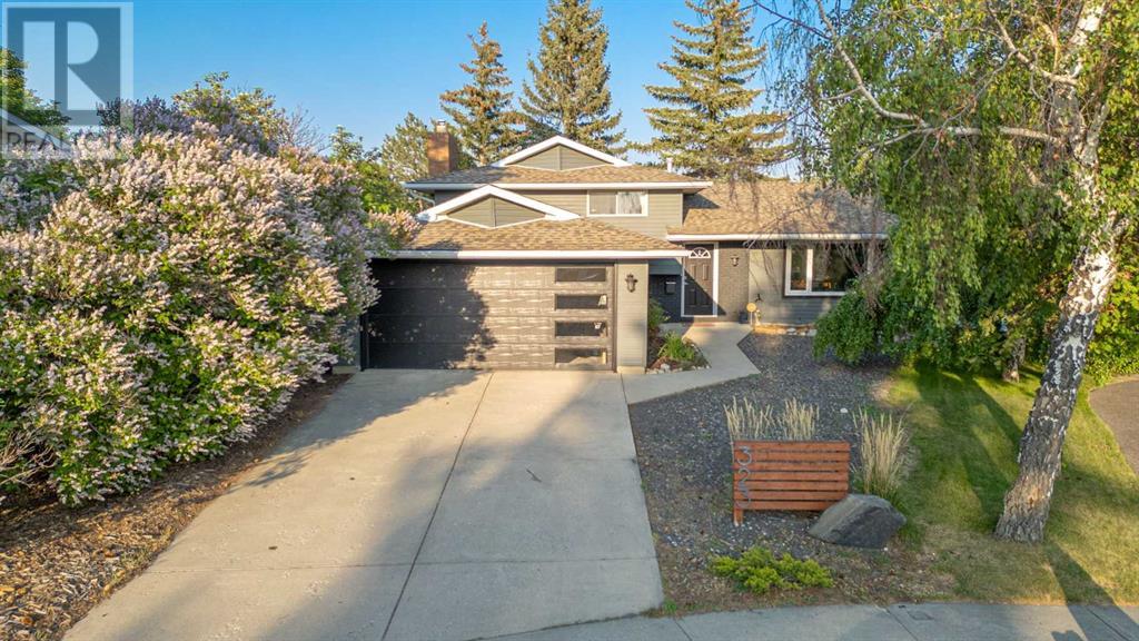 323 Silverthorn Way NW, Calgary, Alberta