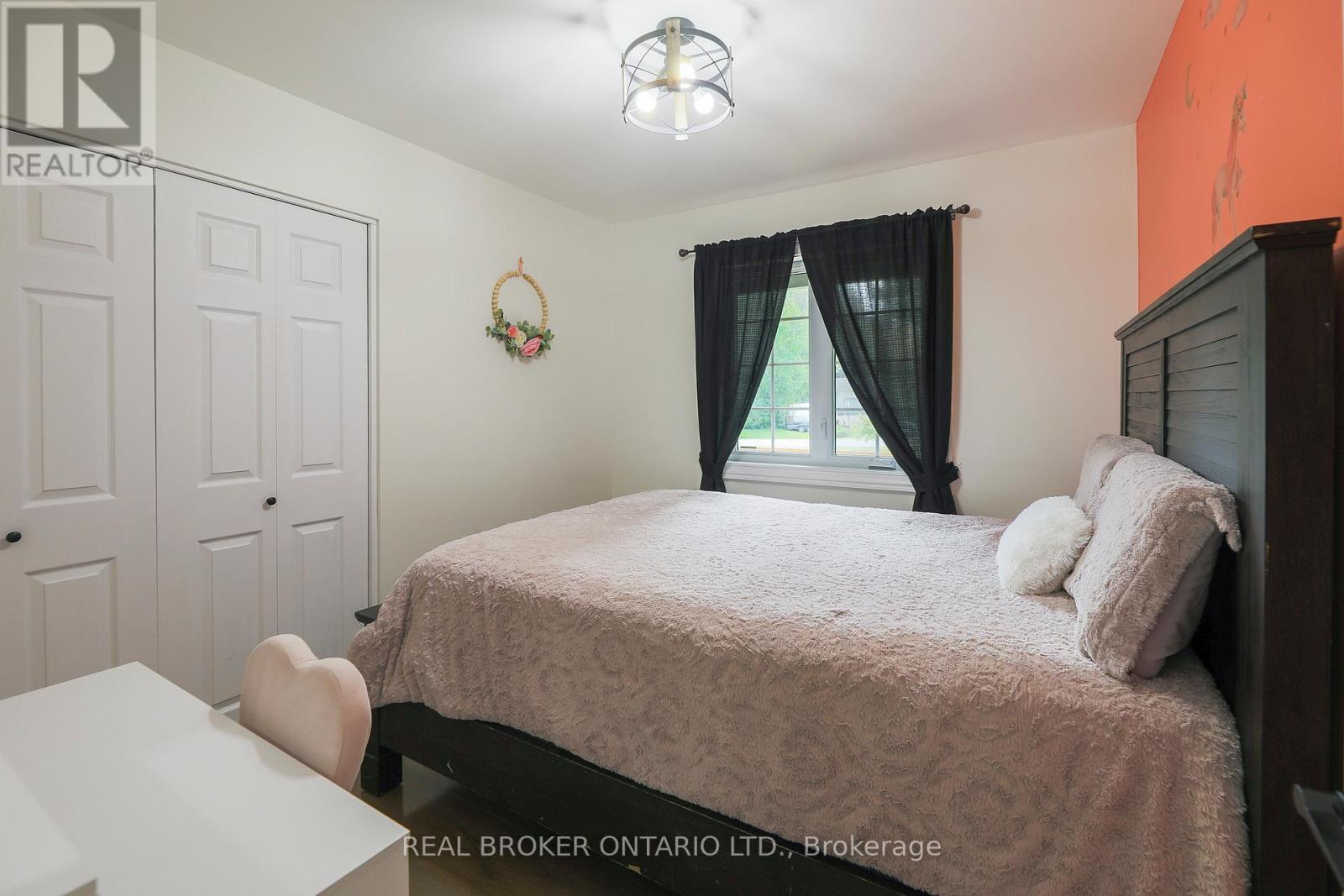 Photo 20 of 8 Benjamin Lane, North Grenville ON