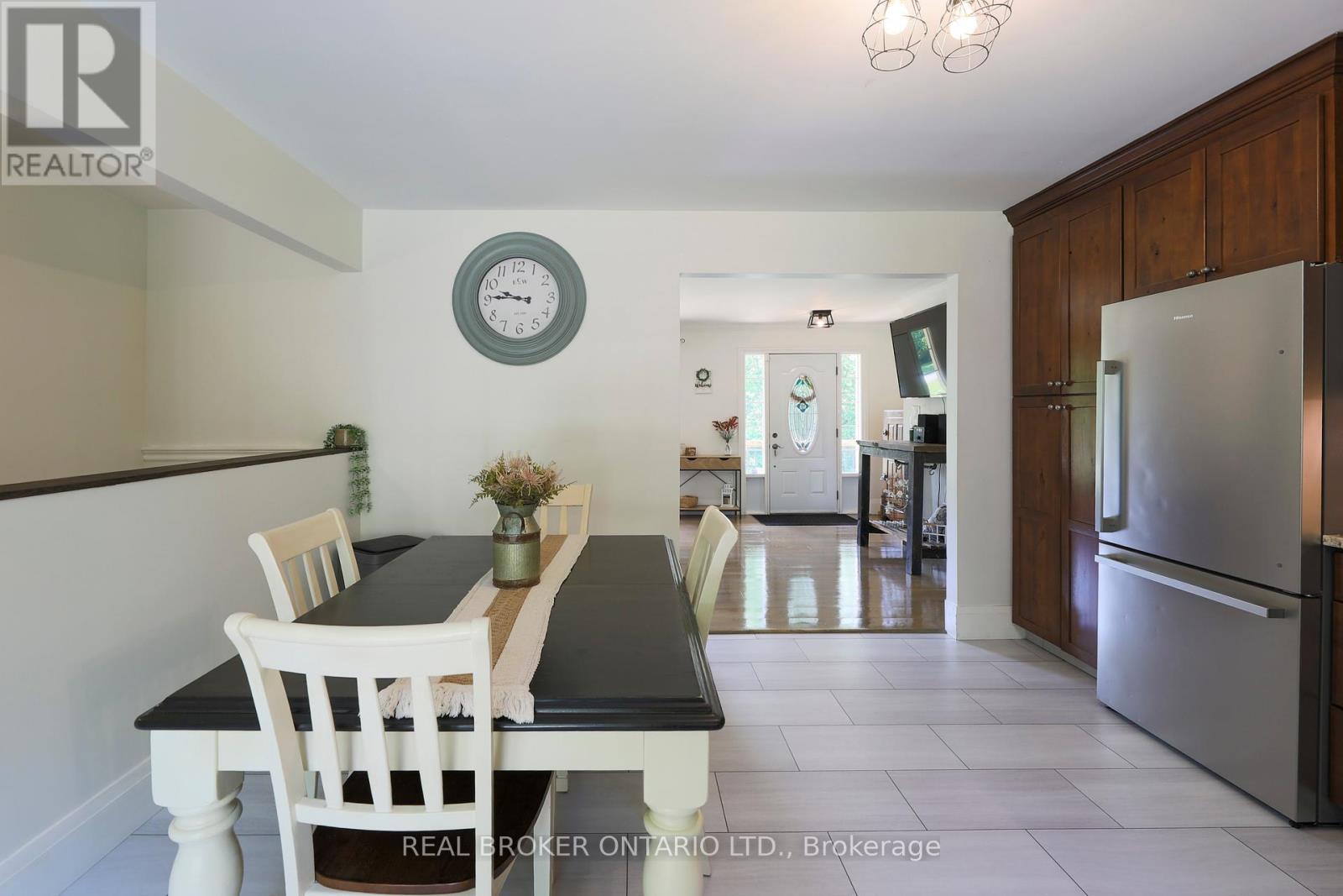 Photo 5 of 8 Benjamin Lane, North Grenville ON