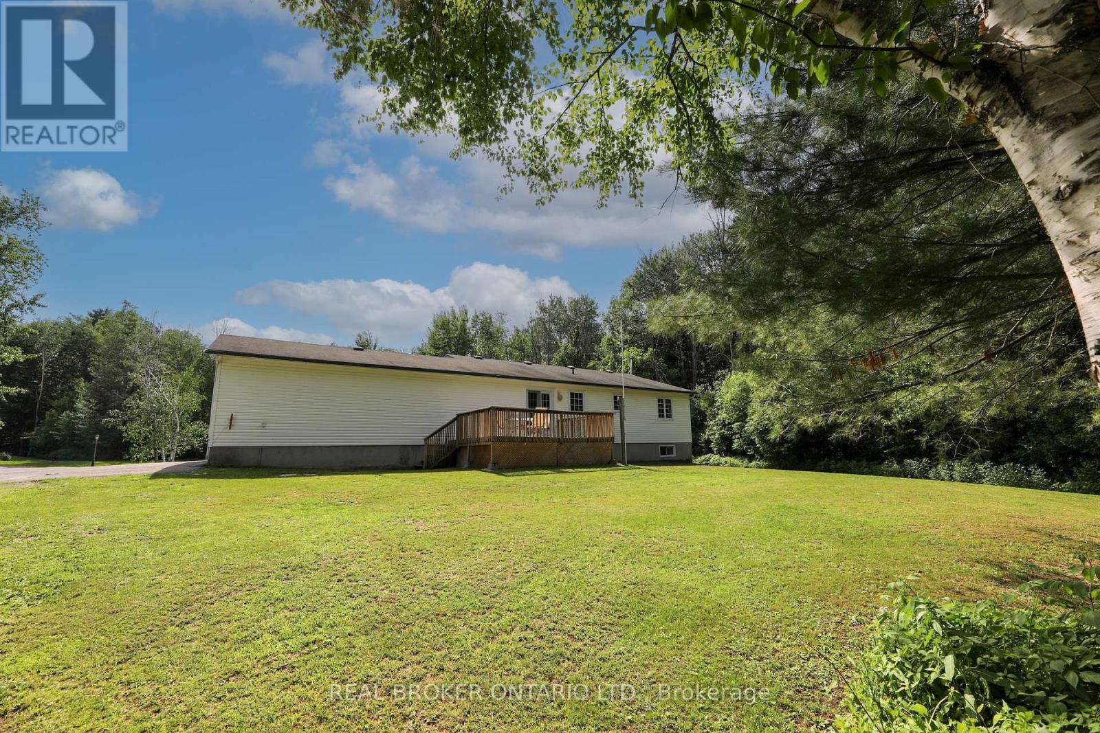 Photo 21 of 8 Benjamin Lane, North Grenville ON