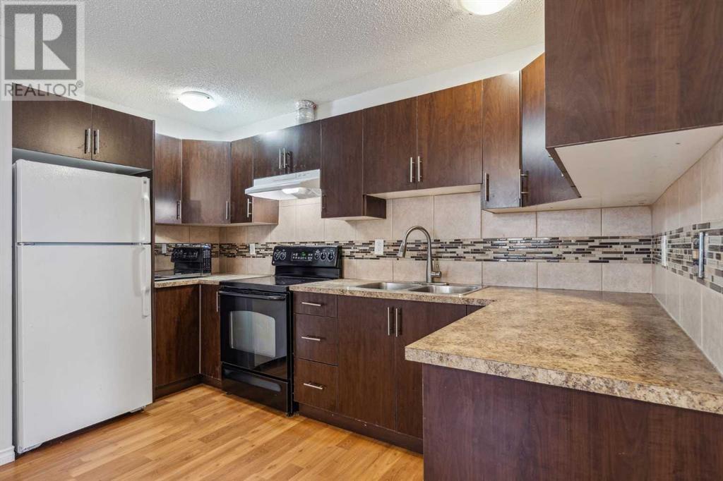 8610 Berwick Road NW, Calgary, Alberta