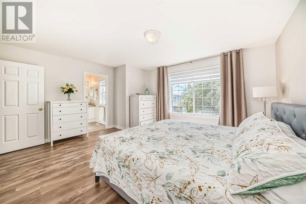 Single Family House for Sale in  Citadel Acres Close NW Citadel Calgary 