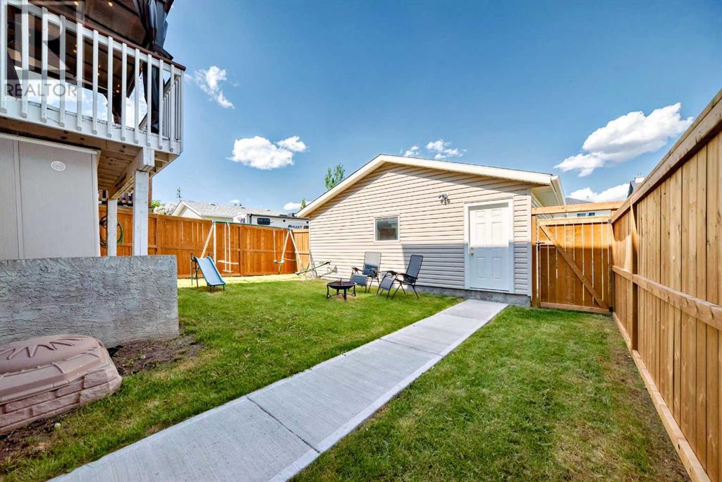 Single Family House for Sale in  Citadel Acres Close NW Citadel Calgary 