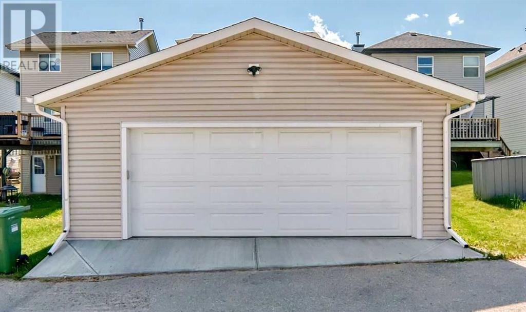 Single Family House for Sale in  Citadel Acres Close NW Citadel Calgary 