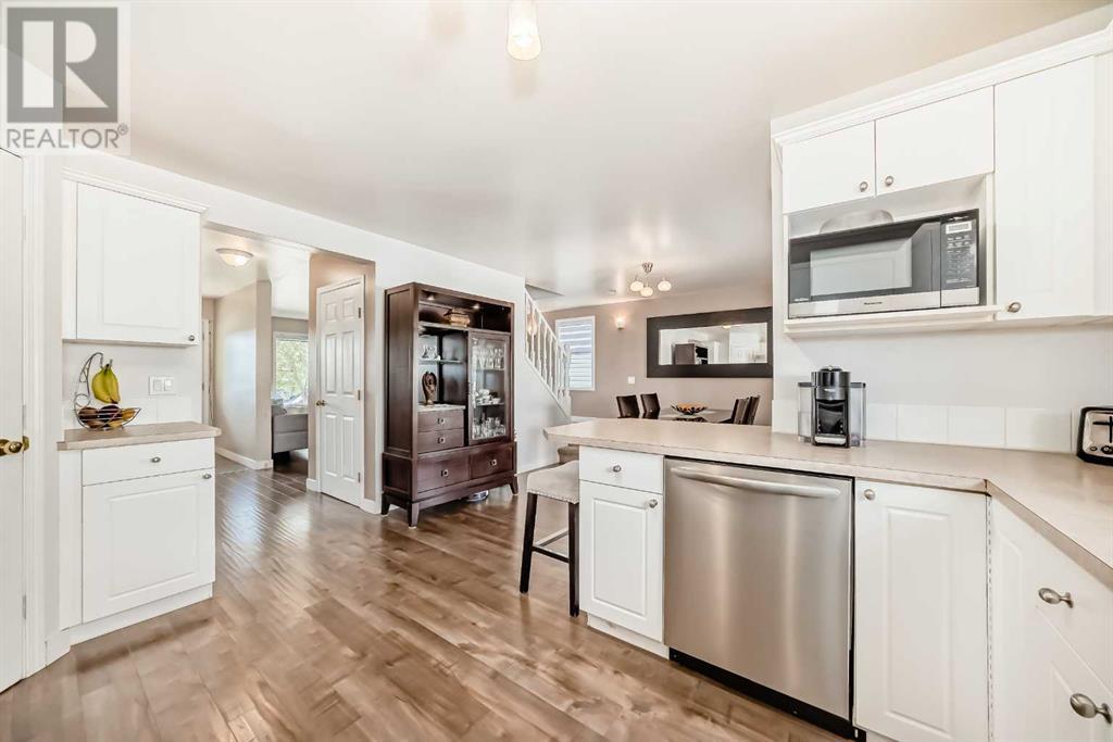 Single Family House for Sale in  Citadel Acres Close NW Citadel Calgary 