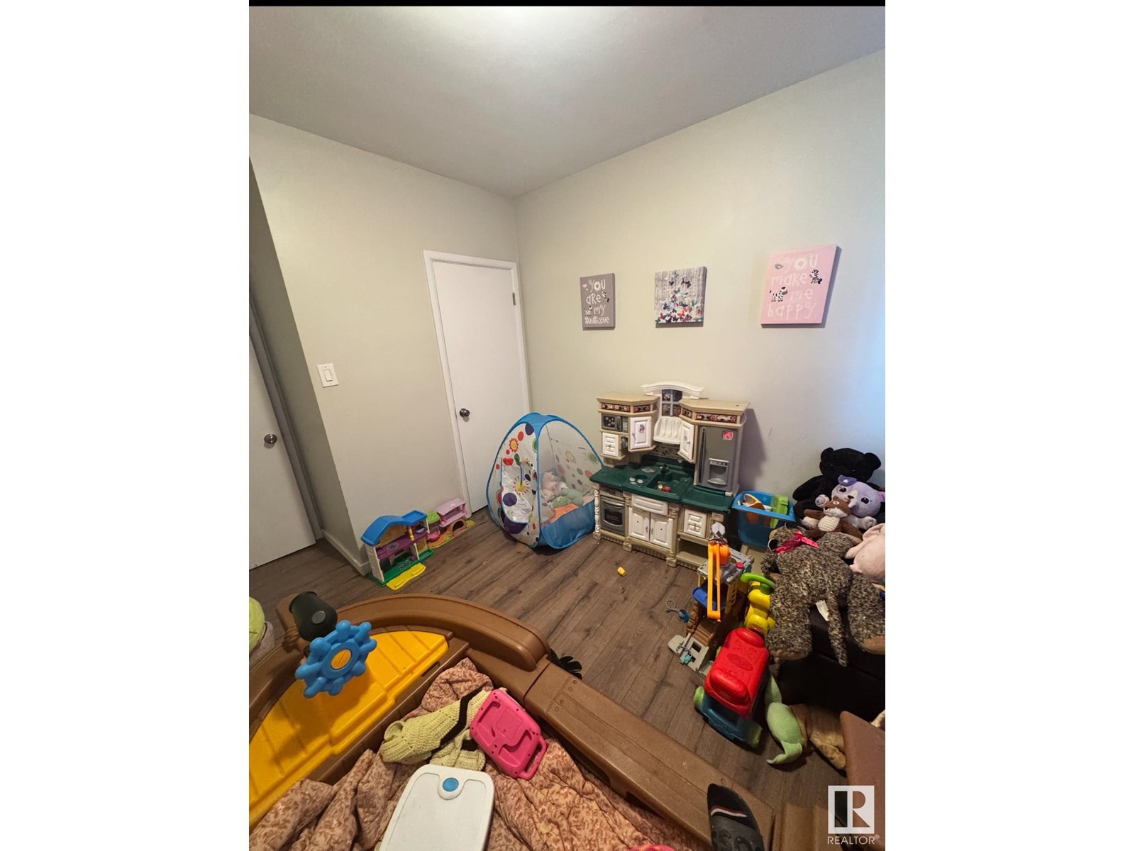 Single Family House Bungalow for Sale in   ST NW Edmonton 