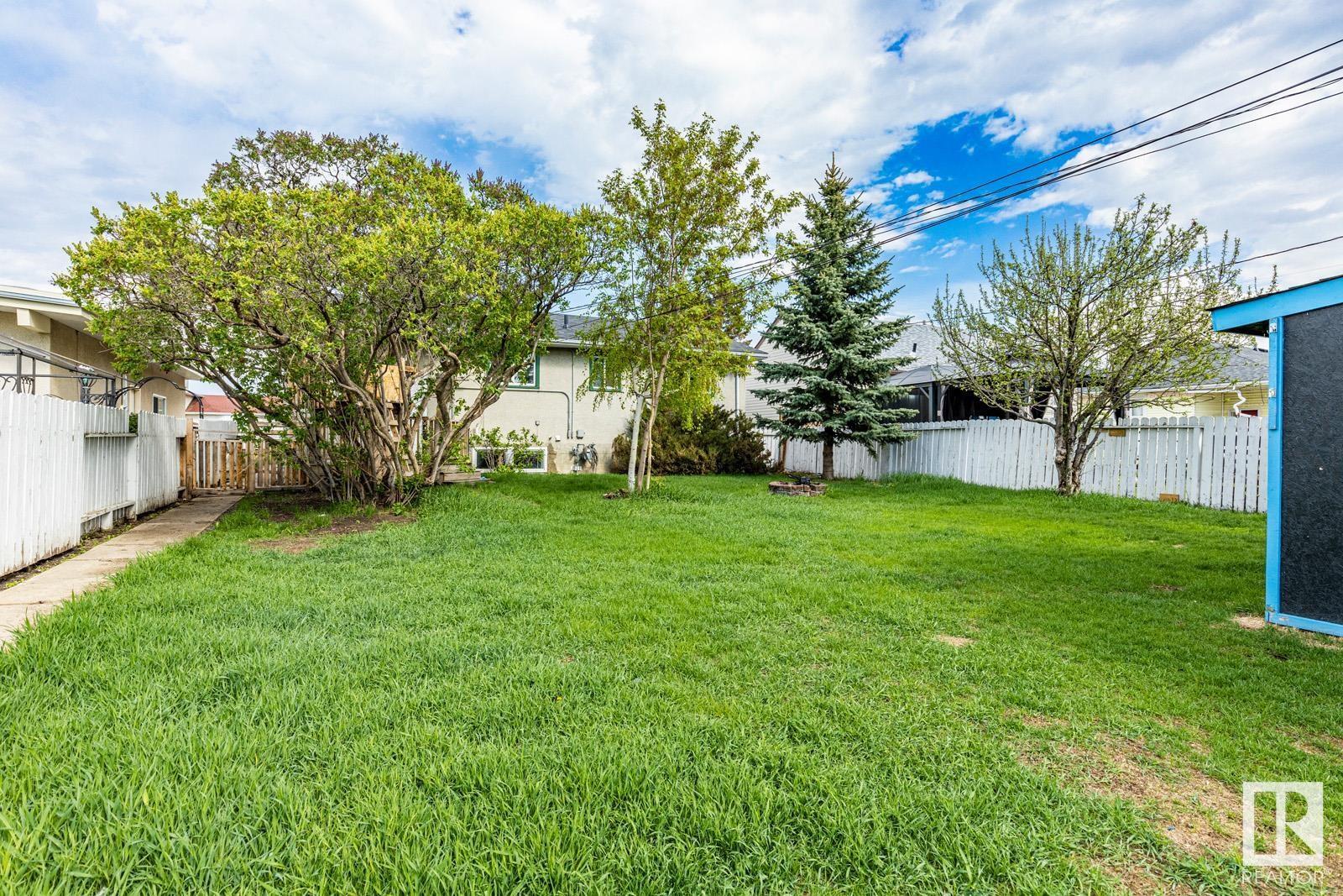 Single Family House Bungalow for Sale in   ST NW Edmonton 