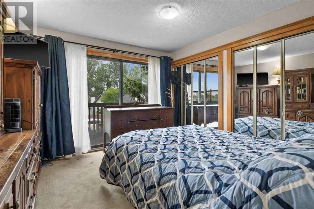 Single Family House 5 Level for Sale in  Ranchridge Way NW Ranchlands Calgary 