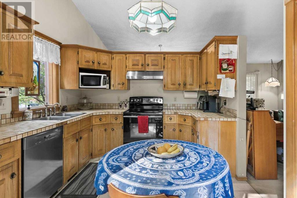 Single Family House 5 Level for Sale in  Ranchridge Way NW Ranchlands Calgary 