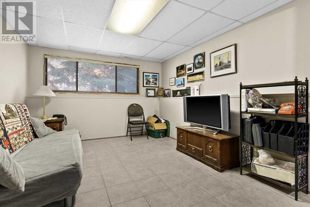 Single Family House 5 Level for Sale in  Ranchridge Way NW Ranchlands Calgary 