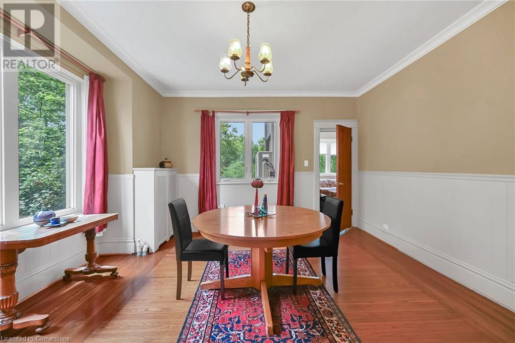 Photo 16 of 40 Undermount Avenue, Hamilton ON