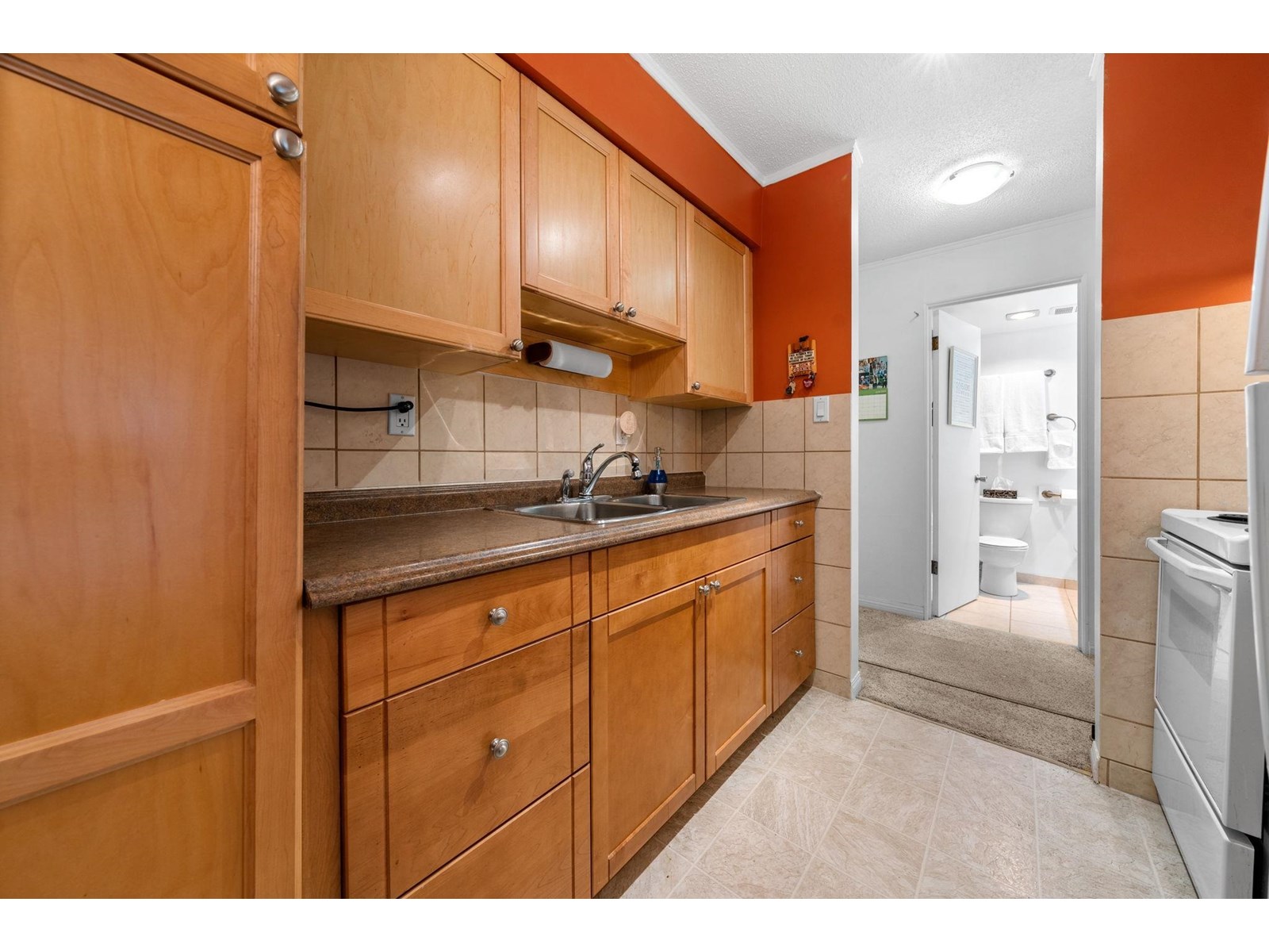 105 1520 BLACKWOOD STREET, White Rock