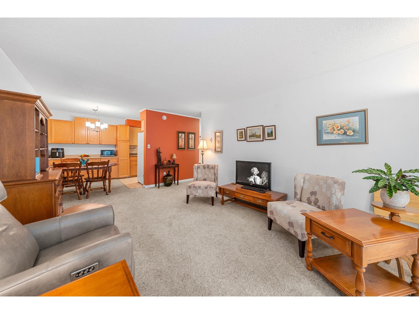 105 1520 BLACKWOOD STREET, White Rock