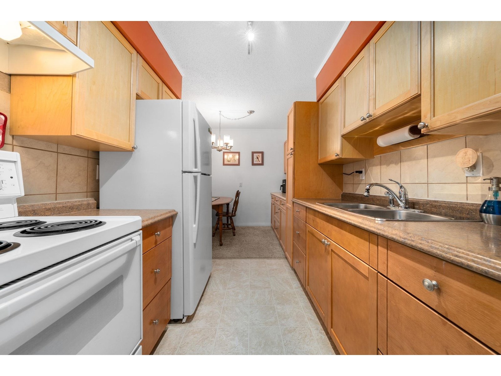 105 1520 BLACKWOOD STREET, White Rock