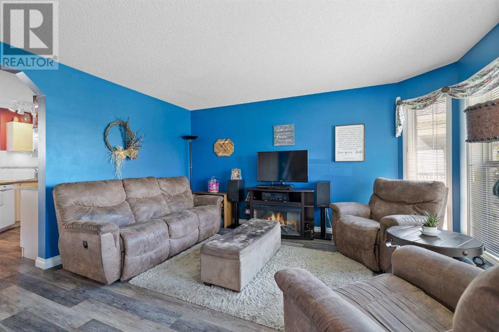 Single Family House for Sale in  Citadel Acres Close NW Citadel Calgary 