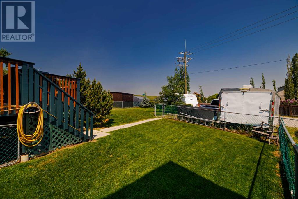Single Family House for Sale in  Citadel Acres Close NW Citadel Calgary 