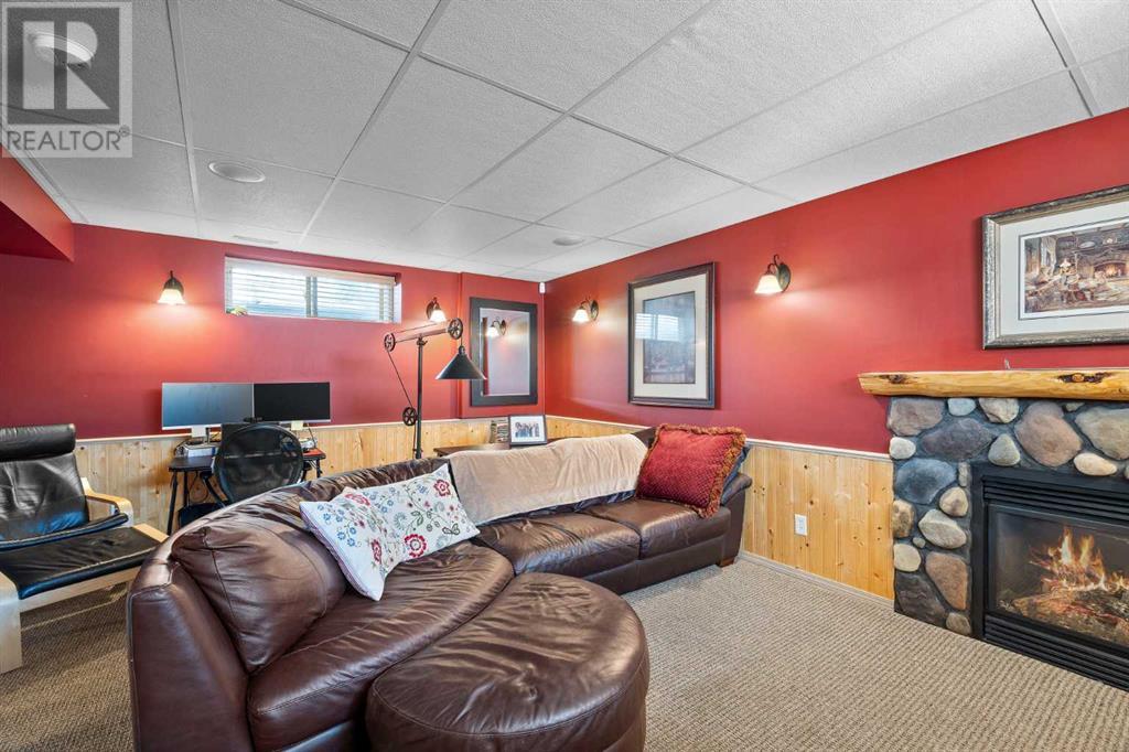 Single Family House for Sale in  Citadel Acres Close NW Citadel Calgary 