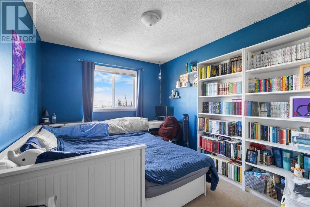 Single Family House for Sale in  Citadel Acres Close NW Citadel Calgary 