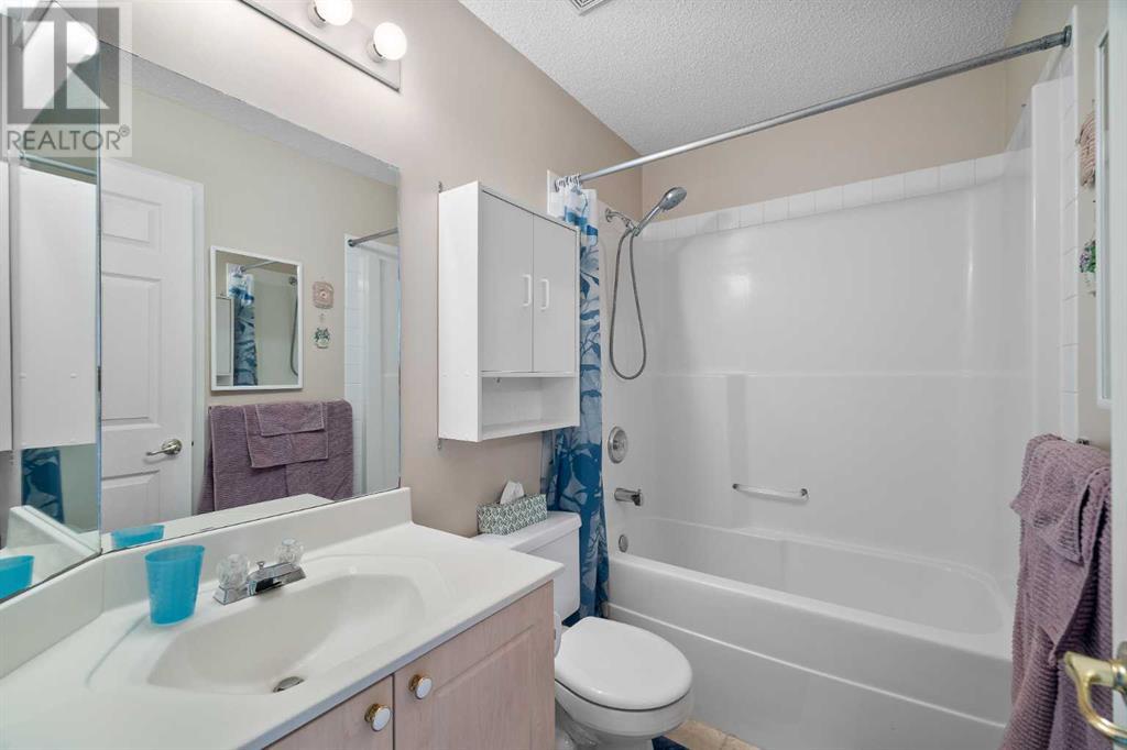 Single Family House for Sale in  Citadel Acres Close NW Citadel Calgary 