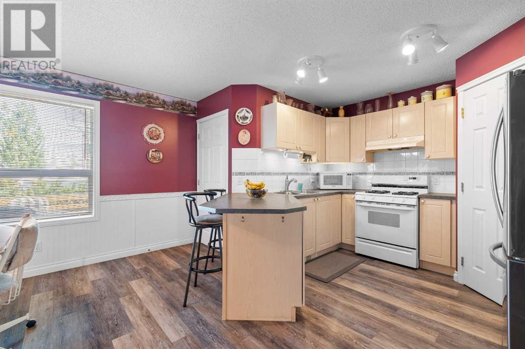 Single Family House for Sale in  Citadel Acres Close NW Citadel Calgary 
