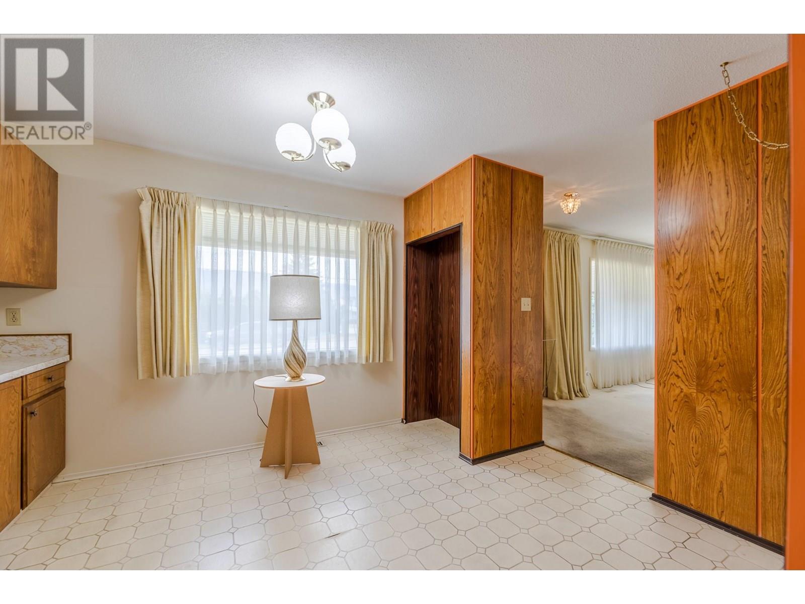  2450 McKenzie Street, Penticton
