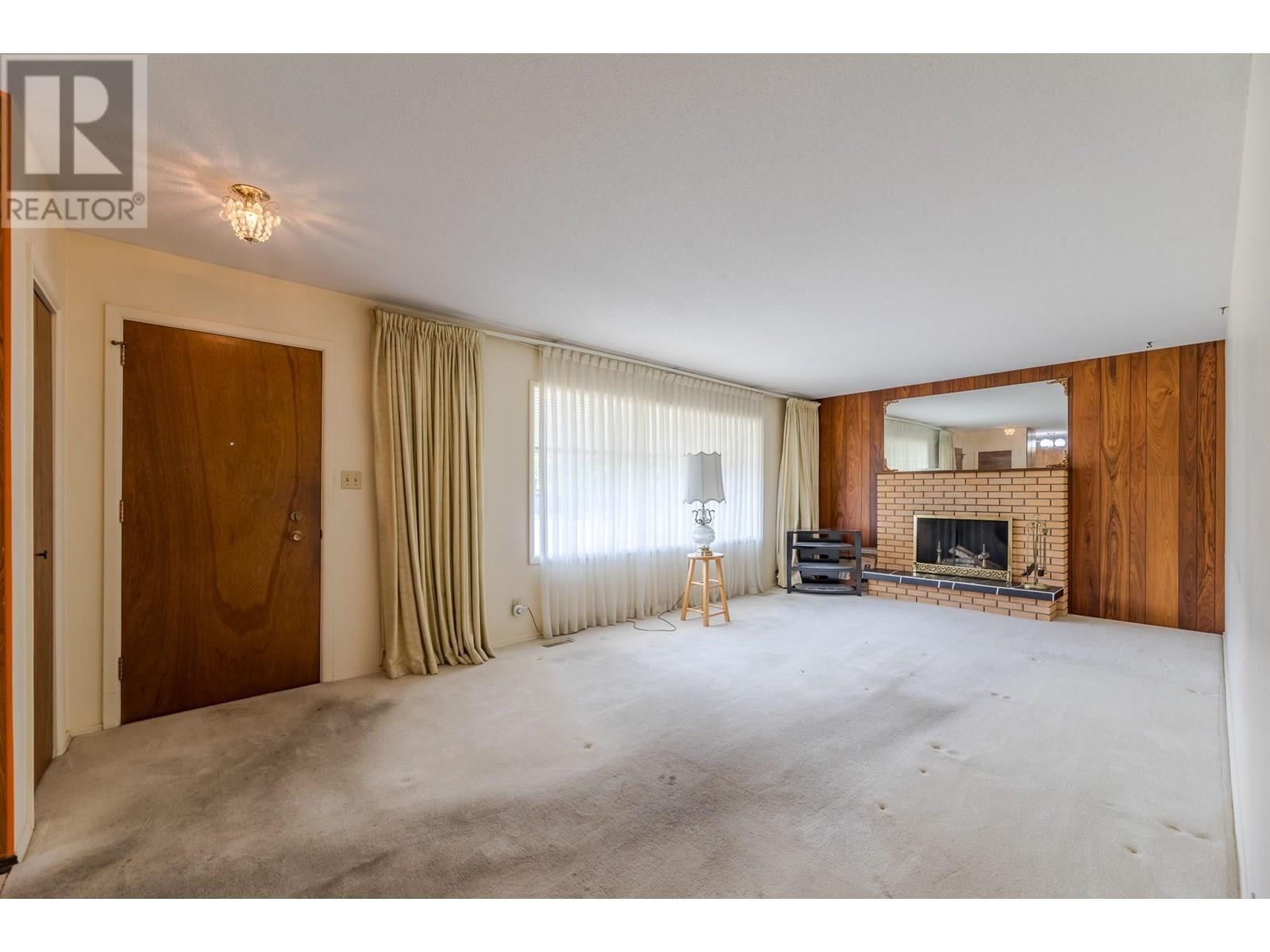  2450 McKenzie Street, Penticton