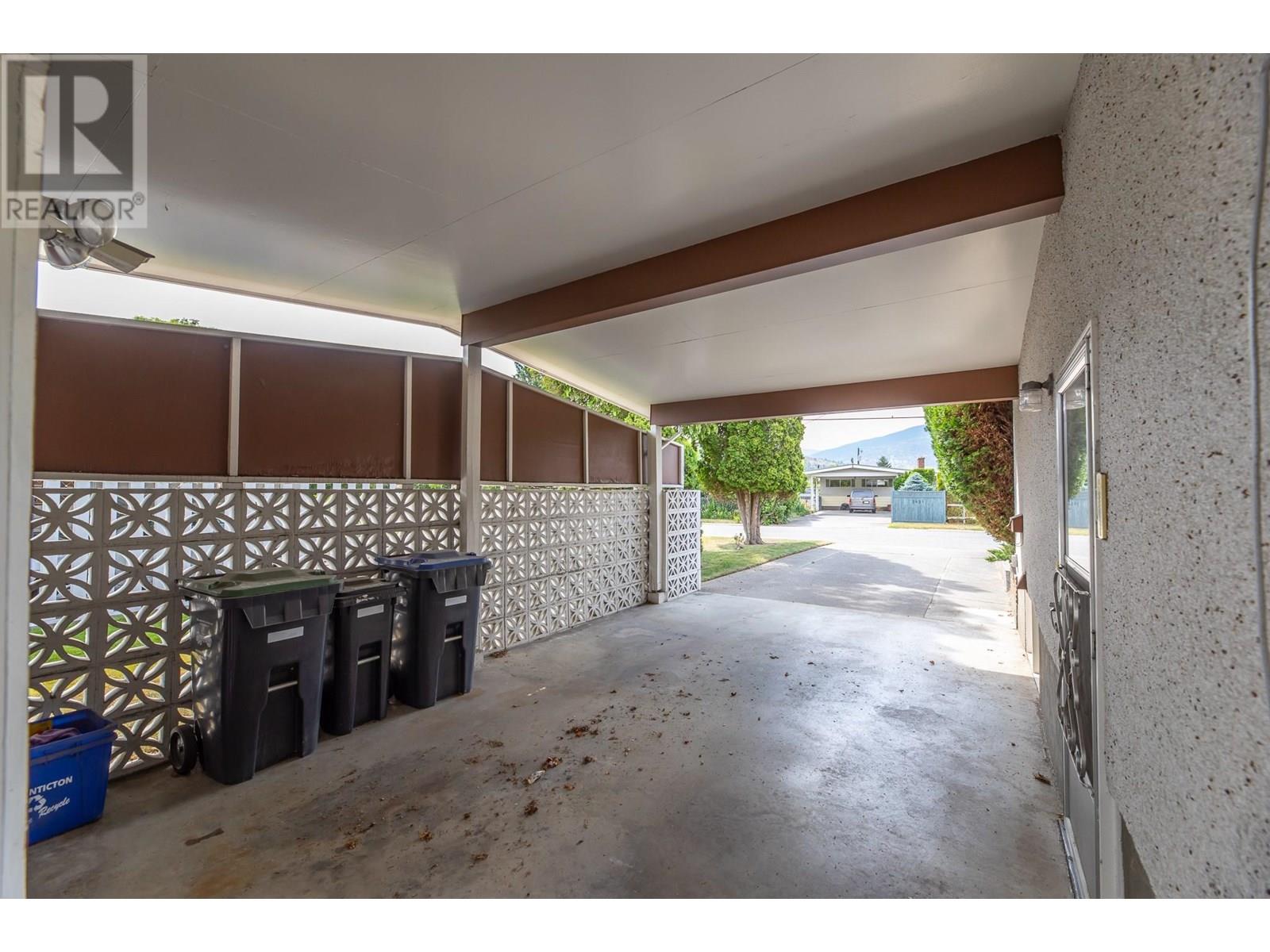  2450 McKenzie Street, Penticton