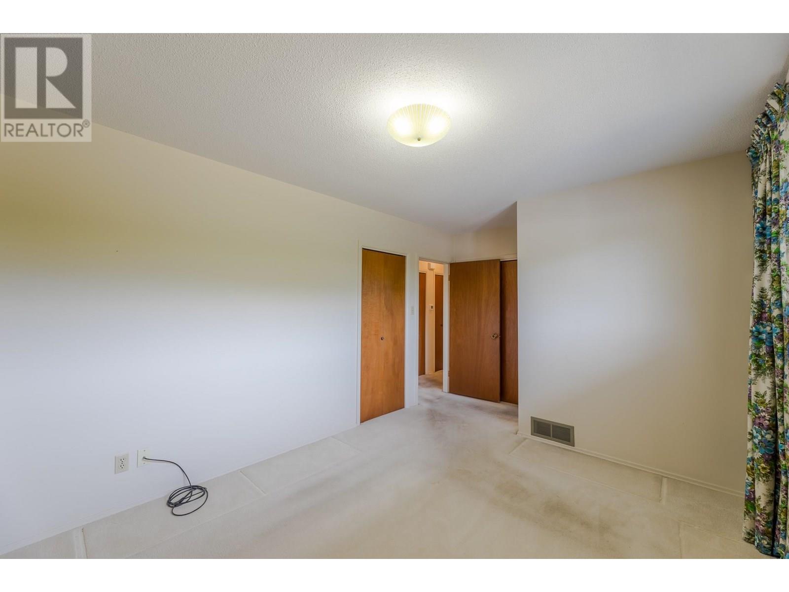  2450 McKenzie Street, Penticton