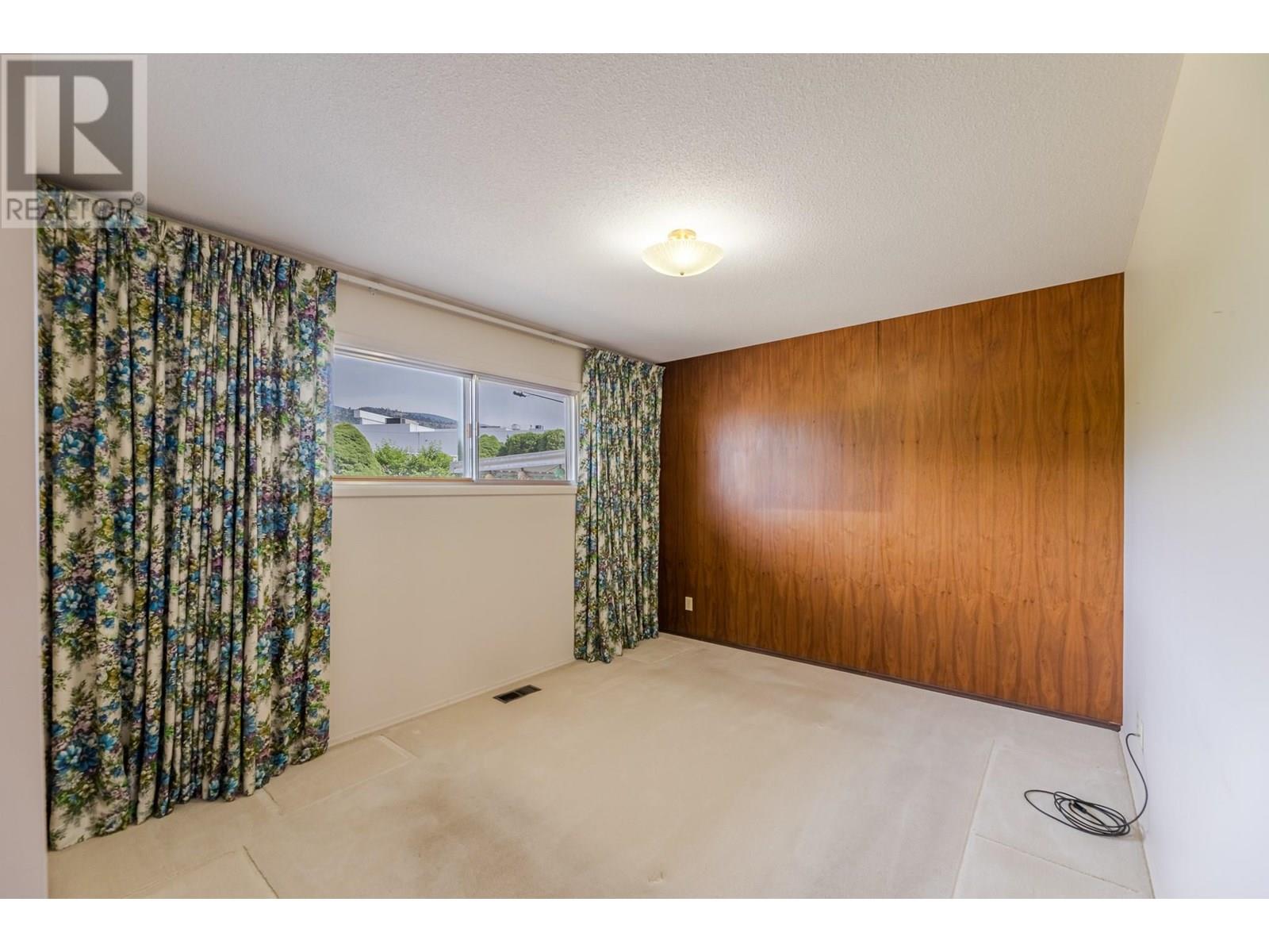  2450 McKenzie Street, Penticton