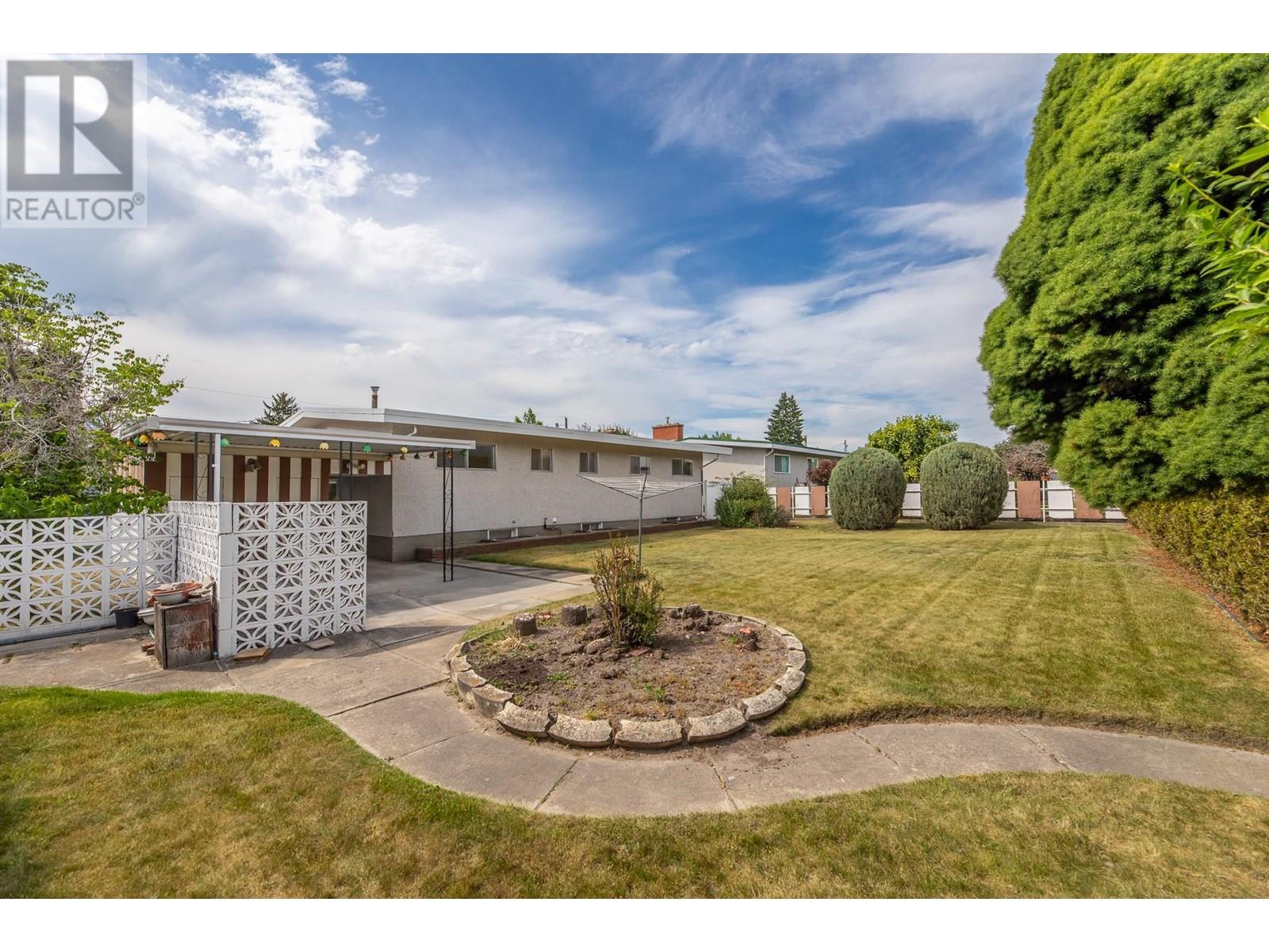  2450 McKenzie Street, Penticton