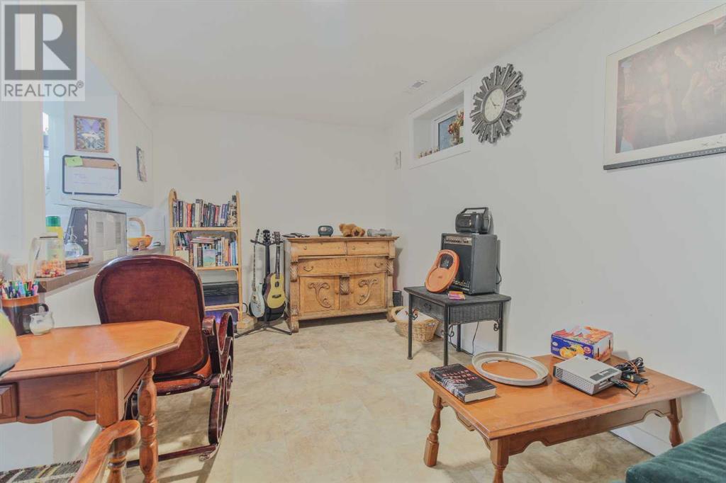 Single Family House Bungalow for Sale in  A Street S Victoria Park Lethbridge 