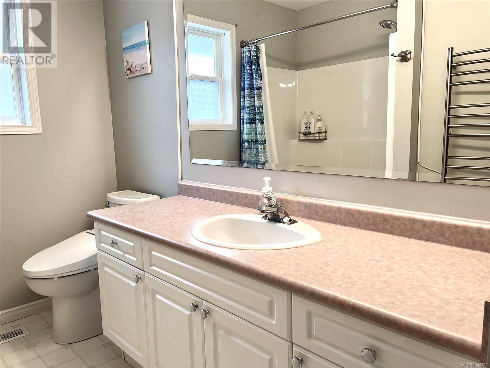 6568 Pelican Way, Nanaimo