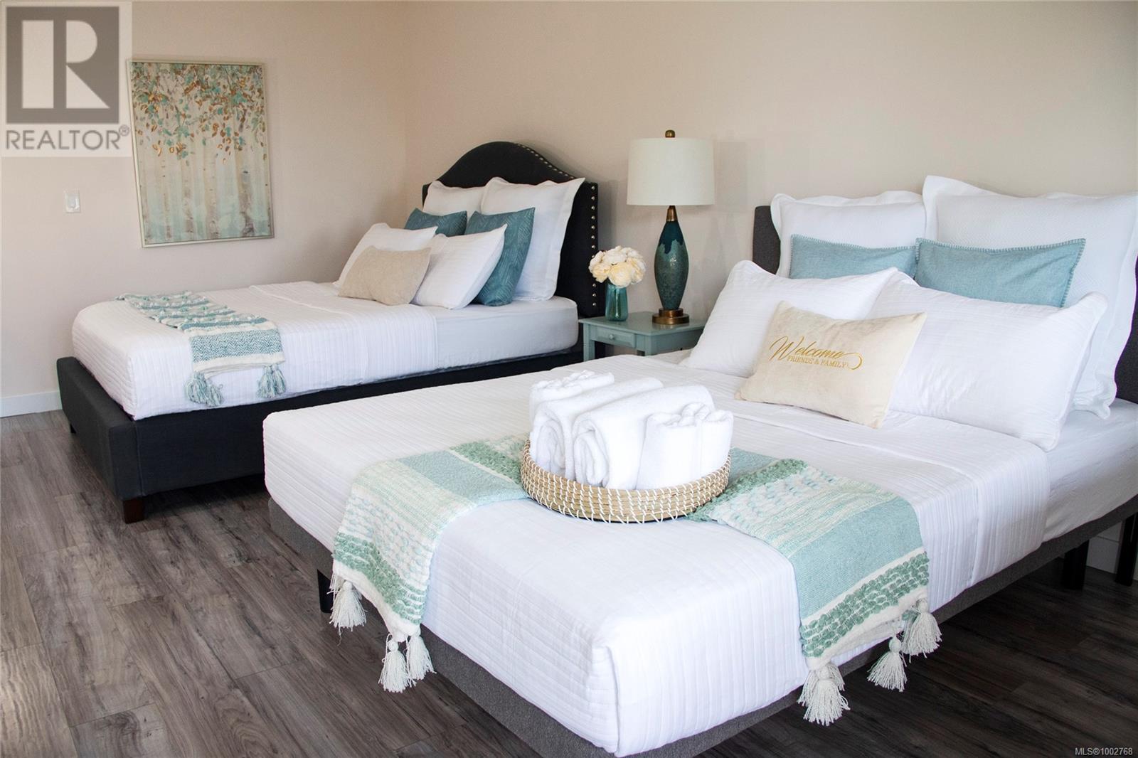 6568 Pelican Way, Nanaimo