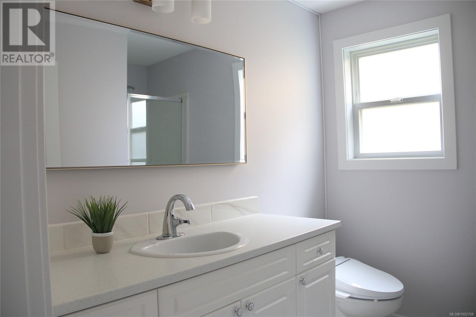 6568 Pelican Way, Nanaimo