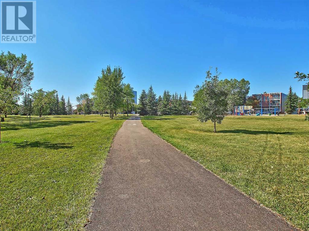 Single Family House for Sale in    Avenue NE Renfrew Calgary 