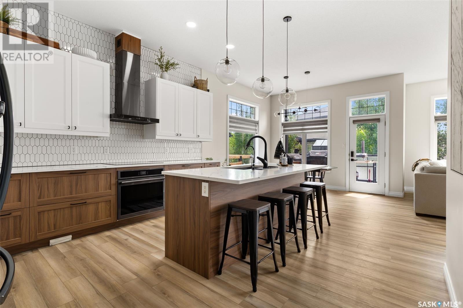 Single Family House Bi-level for Sale in  Sunninghill CRESCENT Regina 